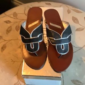 Matiko sandals